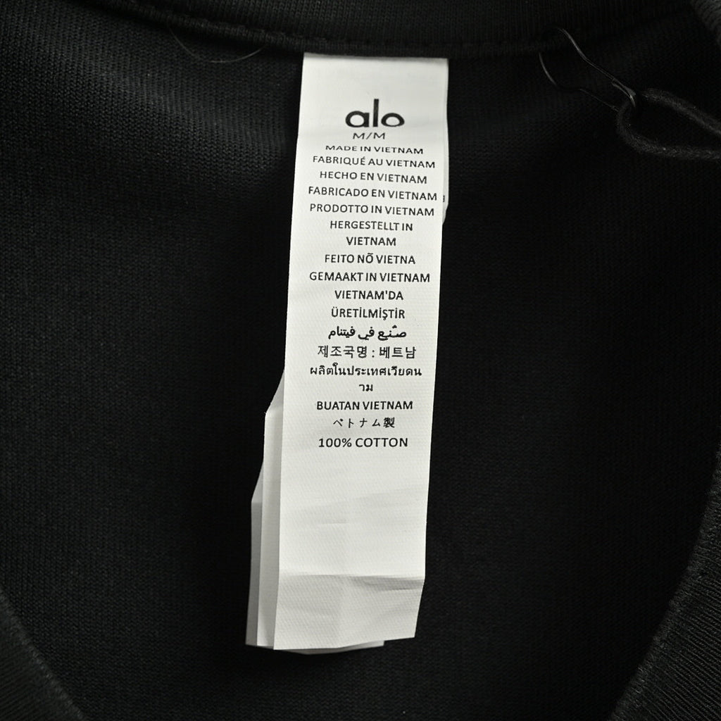 ALO Yoga T-Shirt 019 - Black - view 5