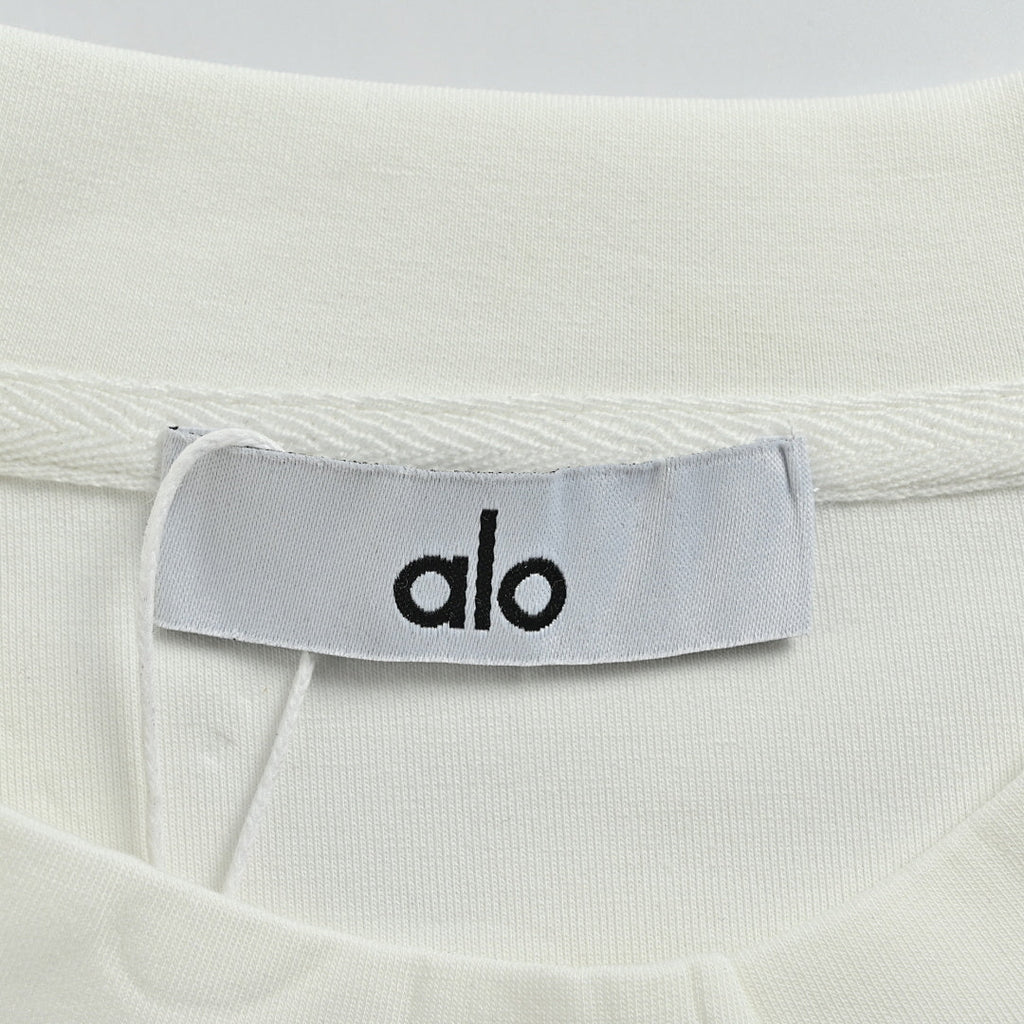 ALO Yoga Long-Sleeve T-Shirt 009 - White - view 5