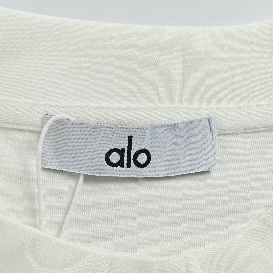 ALO Yoga Long-Sleeve T-Shirt 009 - White - view 5
