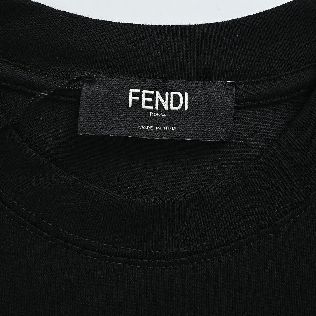 ALO Yoga T-Shirt 004 - Black - view 5