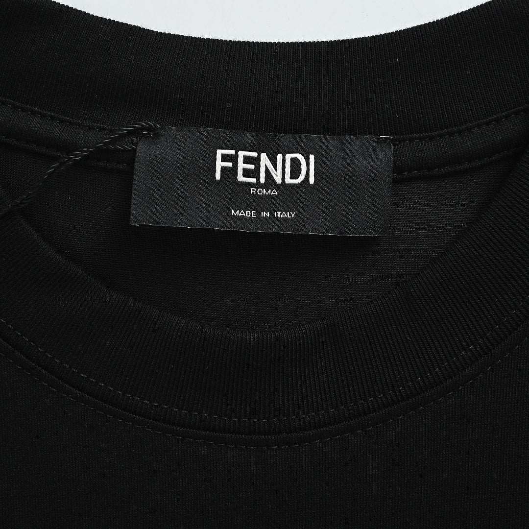ALO Yoga T-Shirt 004 - Black - view 5
